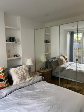 Stylish Garden Flat